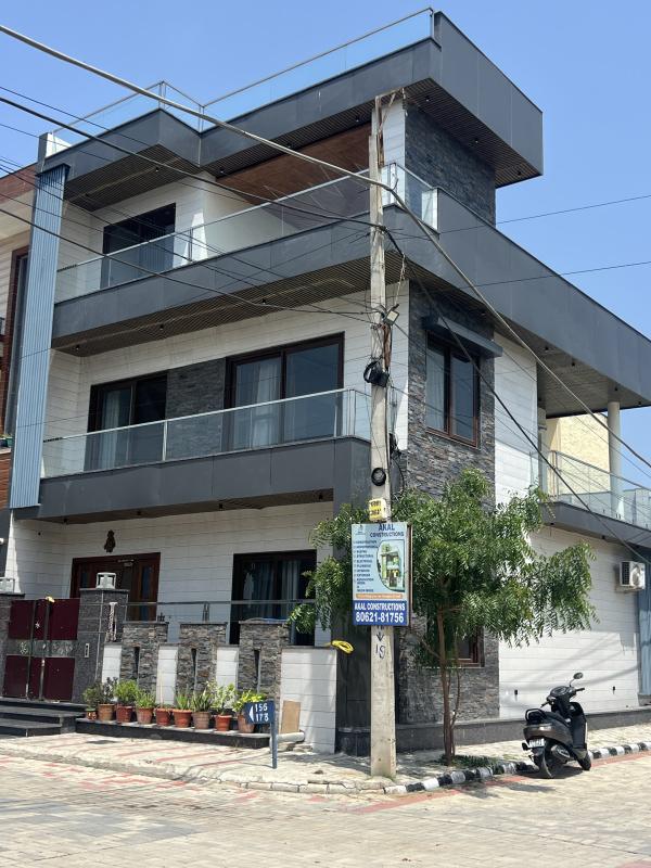 3 BHK House 3200 Sq.ft. for Sale in Gulabgarh Road, Dera Bassi