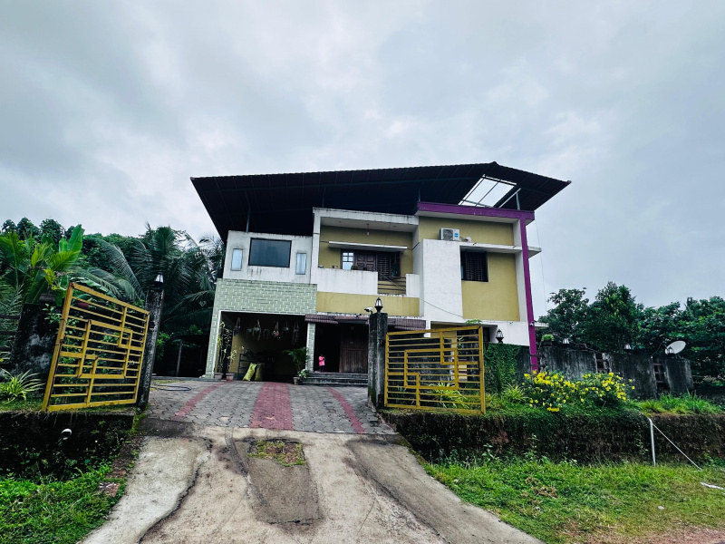 4 BHK House 4000 Sq.ft. for Sale in Nelyadi, Dakshin Kannad