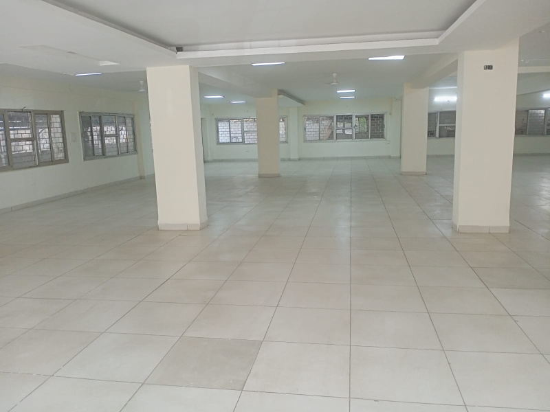 Office Space 6000 Sq.ft. for Rent in A B Road, Indore