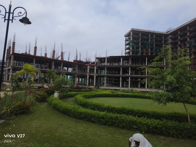  Commercial Shop 480 Sq.ft. for Sale in Knowledge Park, Greater Noida