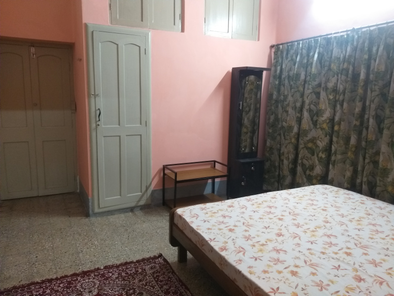 1.5 BHK Apartment 700 Sq.ft. for Rent in Park Circus, Kolkata