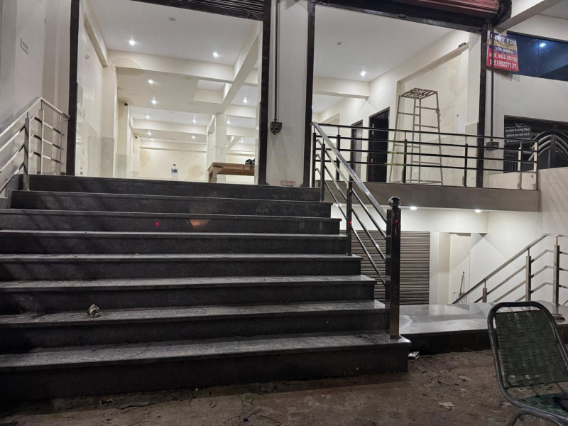  Showroom 1850 Sq.ft. for Rent in 80 Feet Road, Kanpur