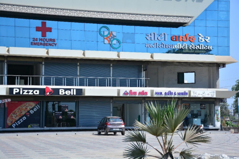  Office Space 3300 Sq.ft. for Sale in Kamrej, Surat