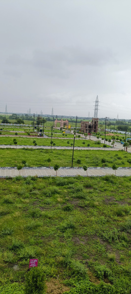  Commercial Land 1000 Sq.ft. for Sale in Ujjain Road, Indore
