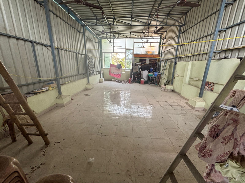  Warehouse 1000 Sq.ft. for Rent in Old Perungalathur, Chennai