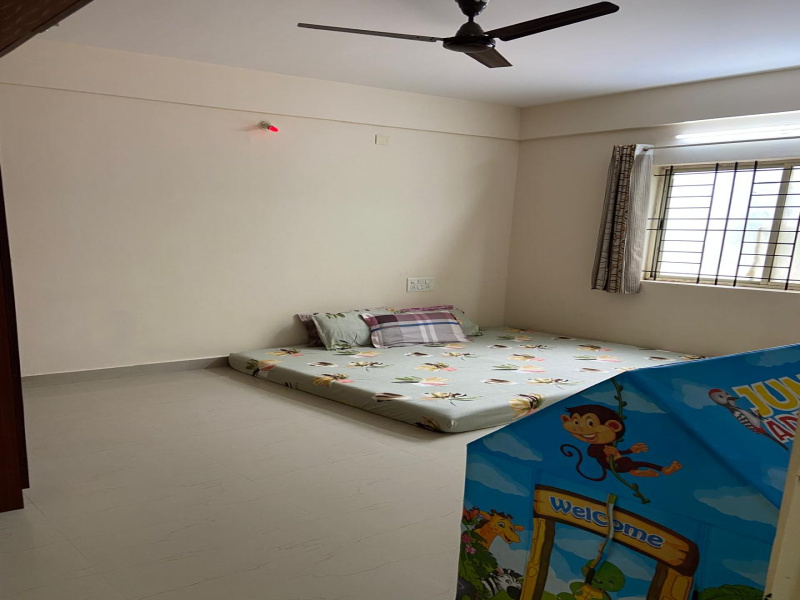 2 BHK Apartment 1300 Sq.ft. for Rent in Kudlu Gate, Bangalore