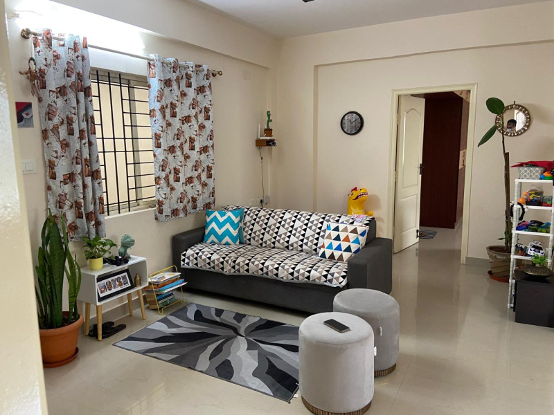 2 BHK Apartment 1300 Sq.ft. for Rent in Kudlu Gate, Bangalore