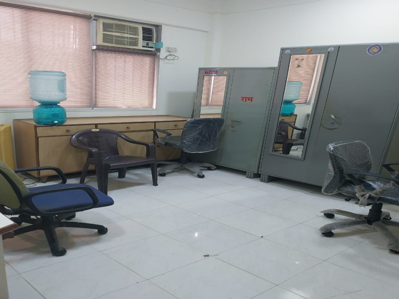  Office Space 170 Sq.ft. for Rent in Malad West, Mumbai