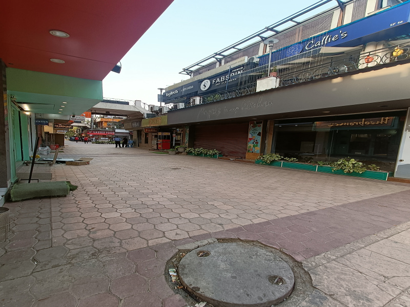 Commercial Shop 900 Sq.ft. for Sale in DLF Phase IV, Gurgaon