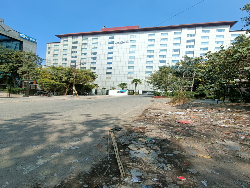  1000 Sq. Meter Commercial Land for Sale in Udyog Vihar, Gurgaon