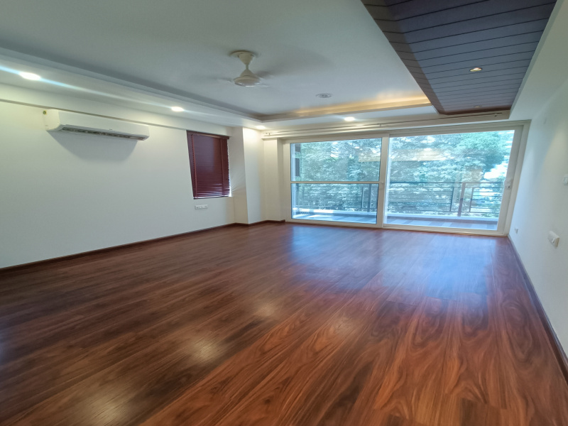 3.5 BHK 300 Sq. Yards Builder Floor for Rent in Sushant Lok Phase I, Gurgaon