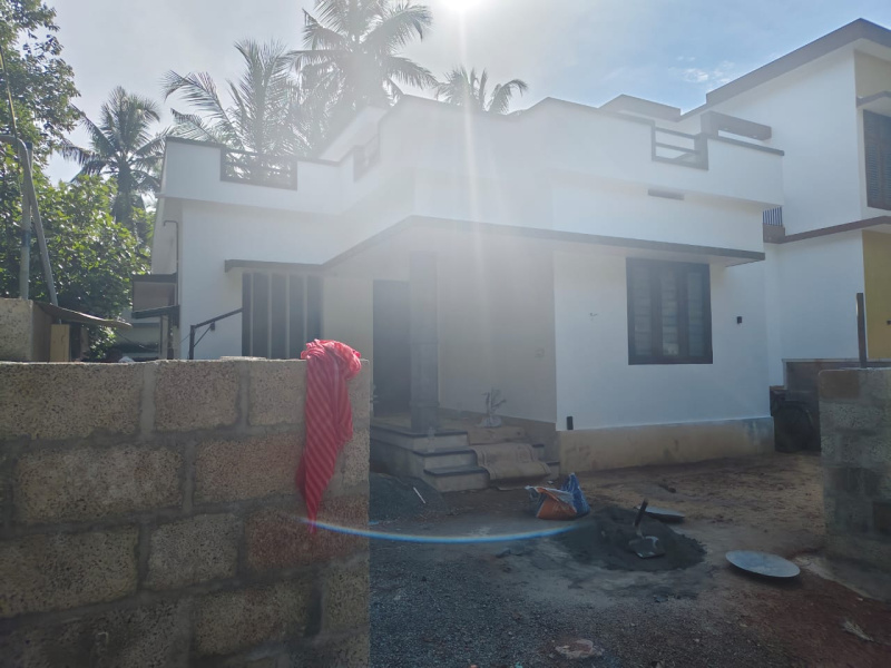 2 BHK House 4 Cent for Sale in Kakkodi, Kozhikode