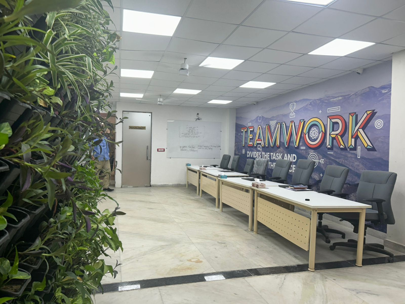  Office Space 2000 Sq.ft. for Rent in Mahavir Enclave, Delhi