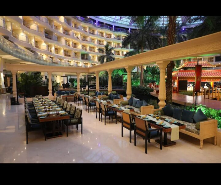  Hotels 600000 Sq.ft. for Sale in Vile Parle, Mumbai
