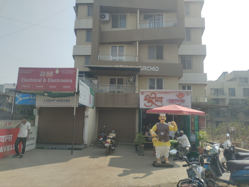  906 Sq.ft. Commercial Shop for Rent in Vidhate Nagar, Nashik