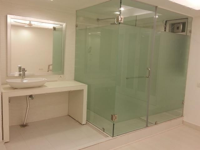  1800 Sq.ft. Office Space for Rent in Hauz Khas, Delhi