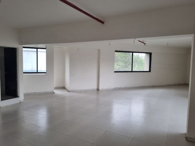  Office Space 1250 Sq.ft. for Sale in Gangapur Road, Nashik
