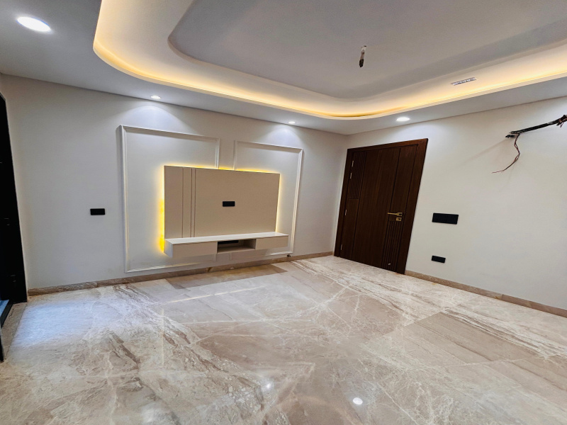 3 BHK 900 Sq.ft. Apartment for Sale in Sector 16 Rohini, Delhi