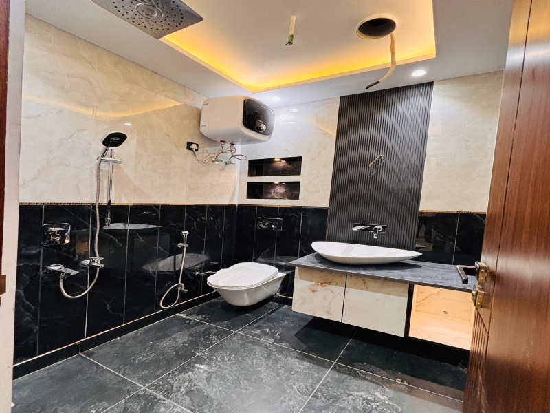 3 BHK 900 Sq.ft. Apartment for Sale in Sector 16 Rohini, Delhi