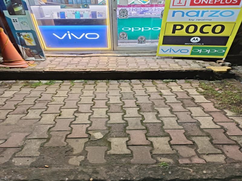  Commercial Shop 100 Sq.ft. for Sale in Salkia, Howrah