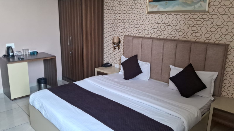  1300 Sq.ft. Hotels for Rent in Chandigarh Road, Ludhiana