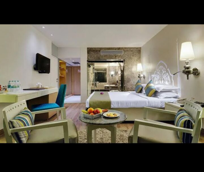  87000 Sq.ft. Hotels for Sale in Juhu, Mumbai