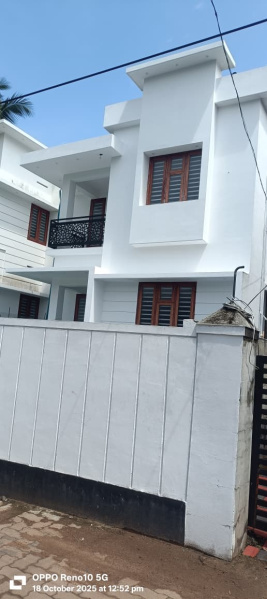 4 BHK 1450 Sq.ft. House for Sale in Areekkad, Kozhikode