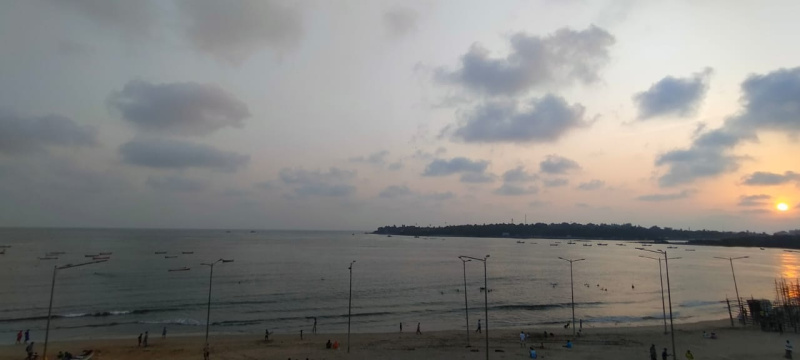 1 BHK 1200 Sq.ft. Apartment for Rent in Versova, Andheri West, Mumbai