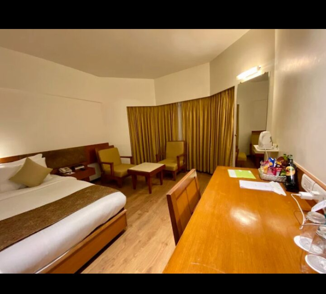 56000 Sq.ft. Hotels for Sale in Camp, Pune