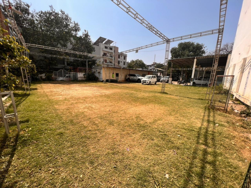 8000 Sq.ft. Commercial Land for Rent in Nirala Nagar, Mahmoorganj, Varanasi