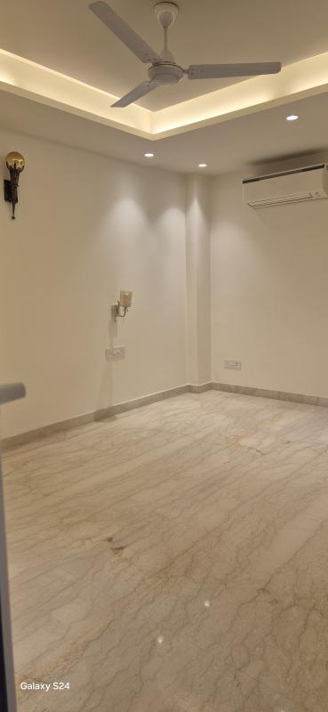 3 BHK 2100 Sq.ft. Builder Floor for Rent in DLF Phase IV, Gurgaon