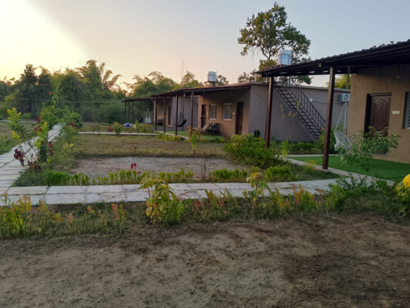  200000 Sq.ft. Guest House for Sale in Bandhavgarh National Park, Umaria