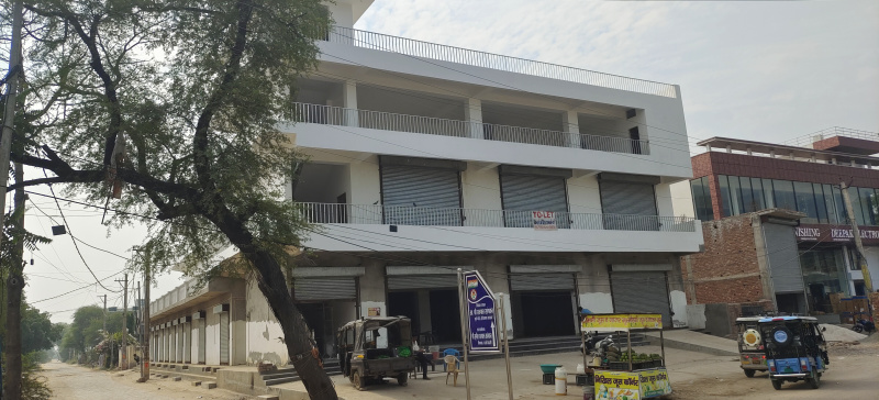  8000 Sq.ft. Showroom for Rent in Loharu Road, Charkhi Dadri