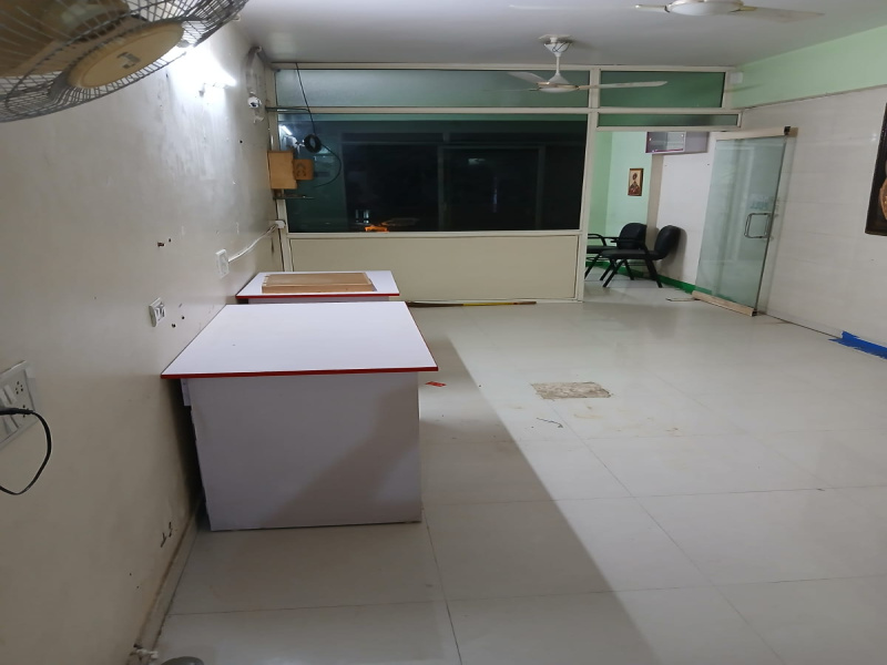  500 Sq.ft. Commercial Shop for Sale in Infocity, Gandhinagar