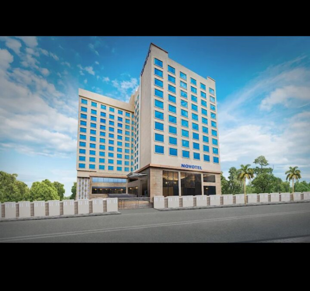  250000 Sq.ft. Hotels for Sale in Andheri East, Mumbai