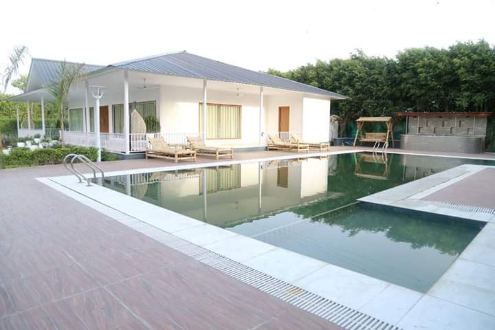 3 BHK 1008 Sq. Yards Farm House for Sale in Sector 151 Noida