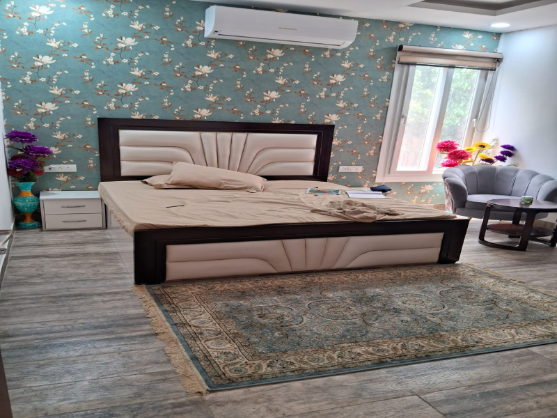 3 BHK 1008 Sq. Yards Farm House for Sale in Sector 151 Noida