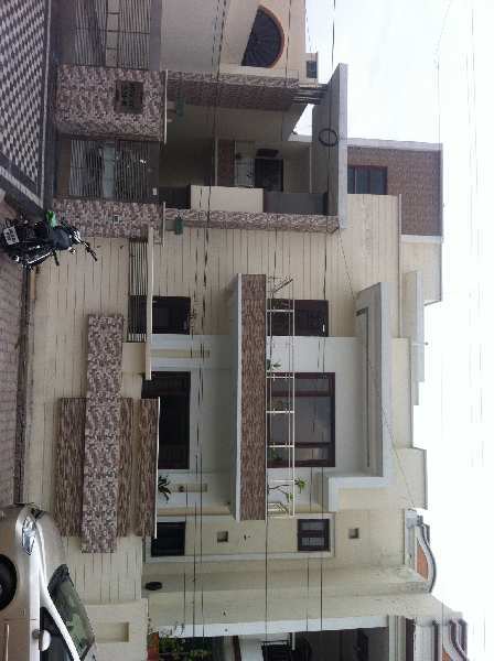 8 BHK House 11000 Sq.ft. for Sale in Model Town, Karnal