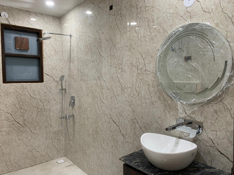 3 BHK 1800 Sq.ft. Builder Floor for Sale in Kirti Nagar, Delhi