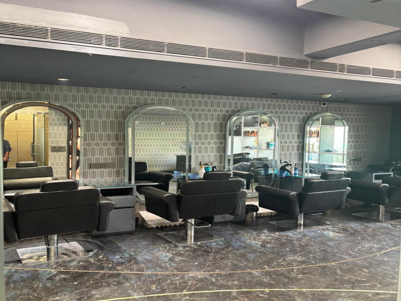  1250 Sq.ft. Commercial Shop for Rent in MG Road, Agra