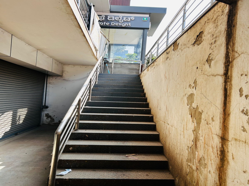  1800 Sq.ft. Showroom for Rent in TC Palya Road, Bangalore