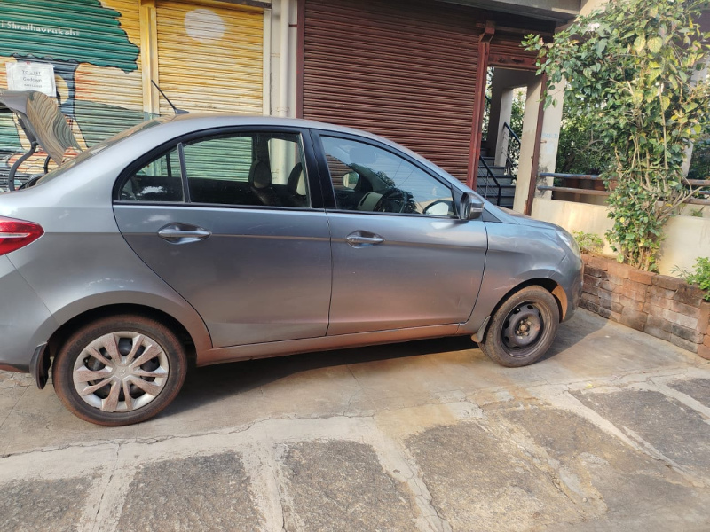  2400 Sq.ft. Commercial Shop for Rent in Vidyanagar, Davanagere