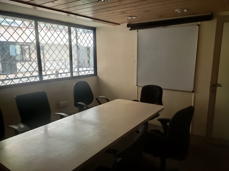  2750 Sq.ft. Office Space for Sale in Akurdi, Pune