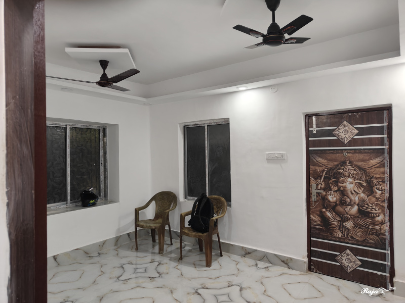 3 BHK 1300 Sq.ft. Builder Floor for Sale in Parnashree, Kolkata