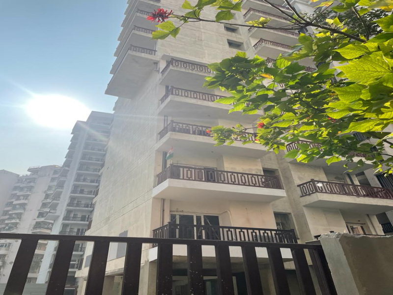 3 BHK 1800 Sq.ft. Apartment for Sale in Crossing Republik, Ghaziabad