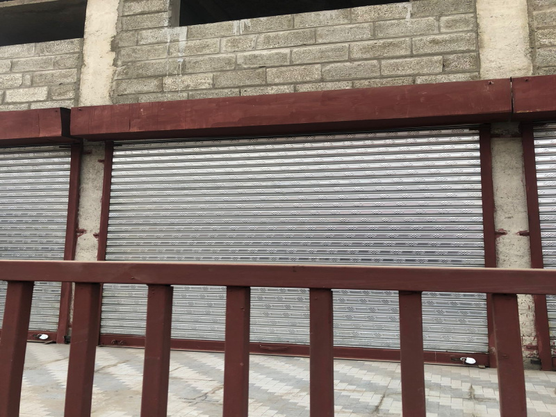  250 Sq.ft. Commercial Shop for Sale in Gojwara, Srinagar