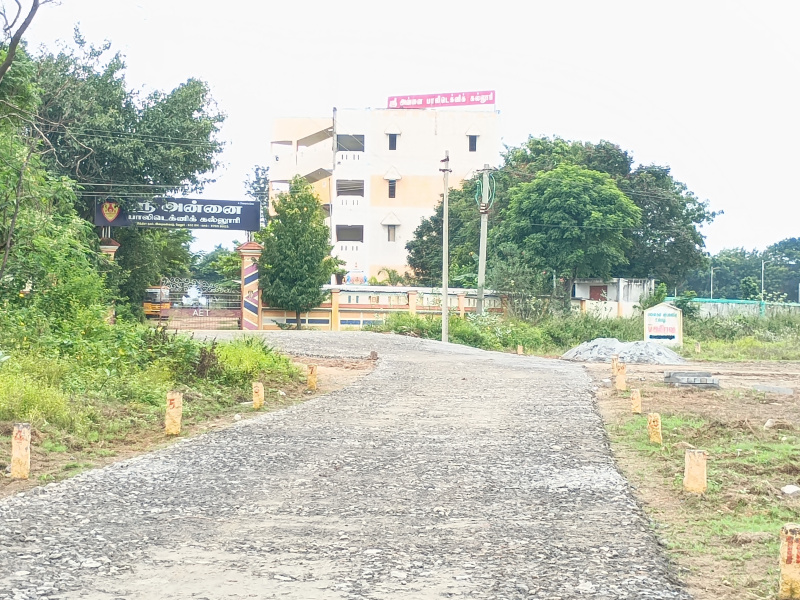  880 Sq.ft. Residential Plot for Sale in Erayangadu, Vellore