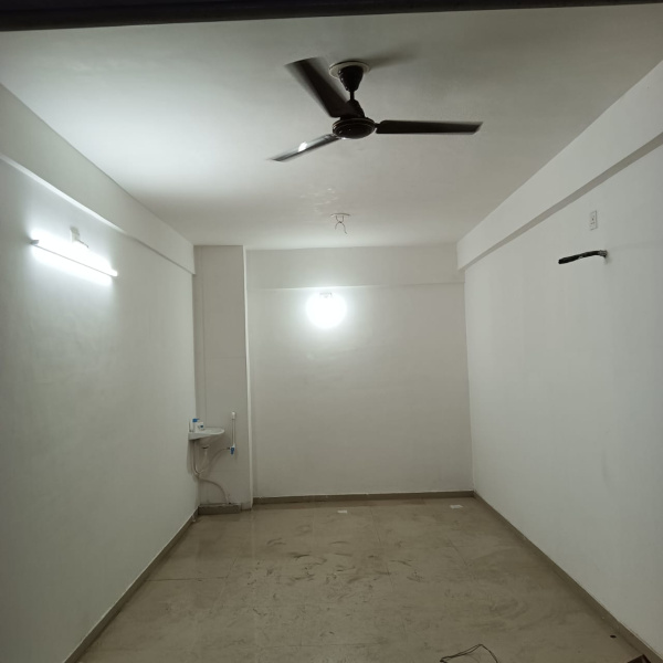  210 Sq.ft. Commercial Shop for Sale in Waghodia Road, Vadodara