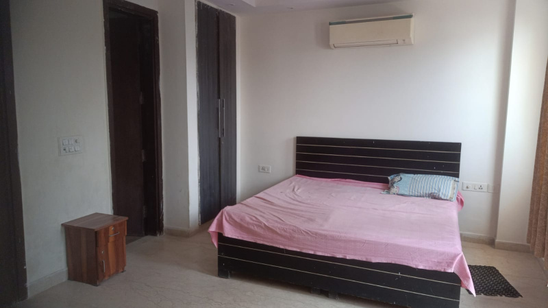 4 BHK 1840 Sq.ft. Apartment for Rent in Block A2, Safdarjung Enclave, Delhi