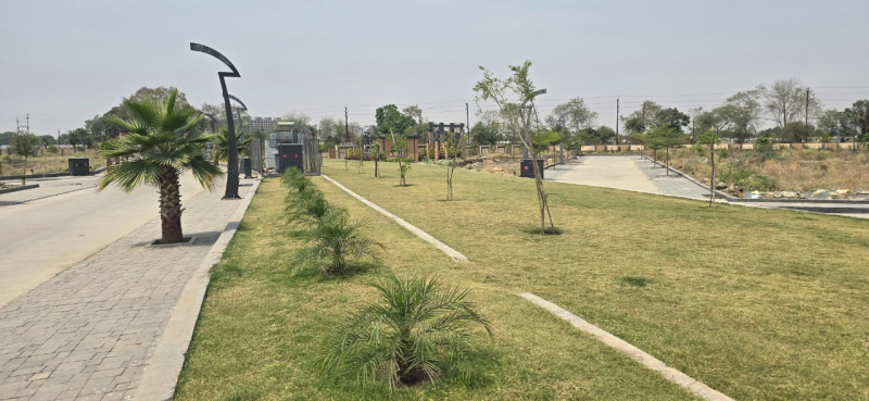  600 Sq.ft. Residential Plot for Sale in Bada Bangarda, Indore